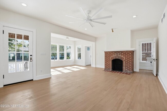 Foto del edificio - 2817 Selma St