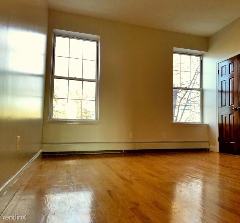Primary Photo - 4109 20th Ave