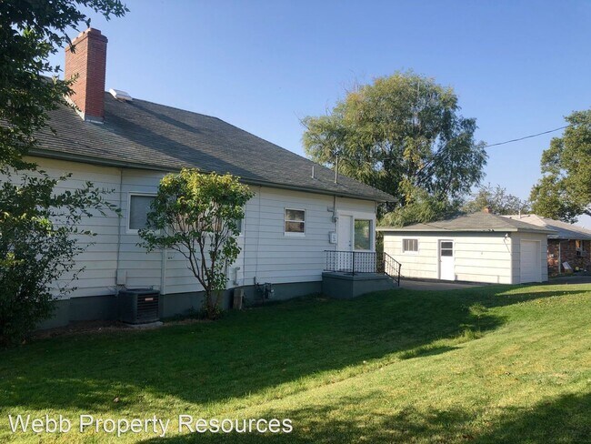 Building Photo - 3 br, 2 bath House - 421 NW 12th St.