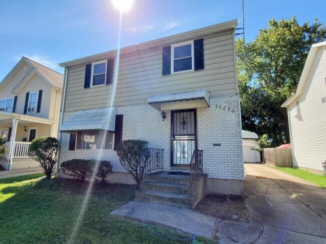 Foto del edificio - 16216 Kollin Ave