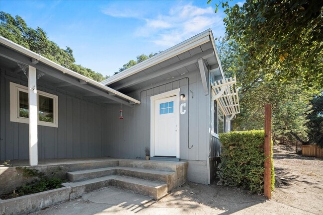Building Photo - 273 W Carmel Valley Rd