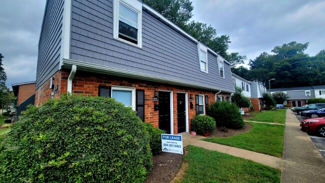 Foto del edificio - 1706 Carlisle Ave