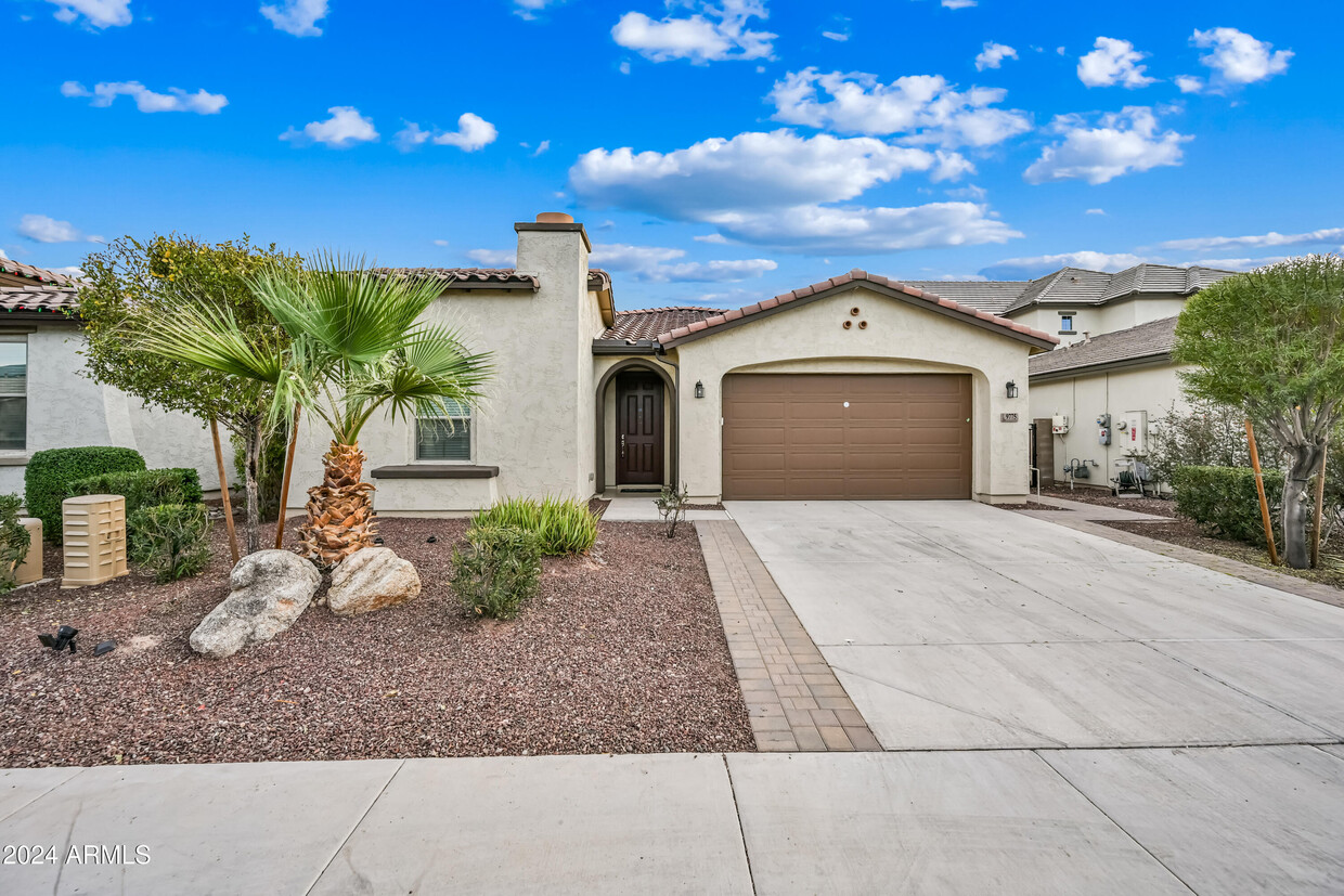 Foto principal - 9775 W Cashman Dr