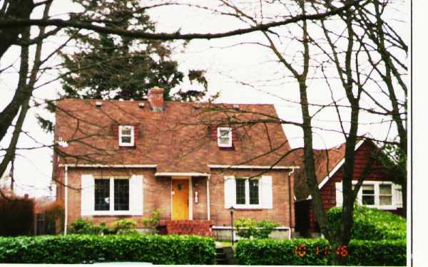 Primary Photo - 2108 N Union Ave