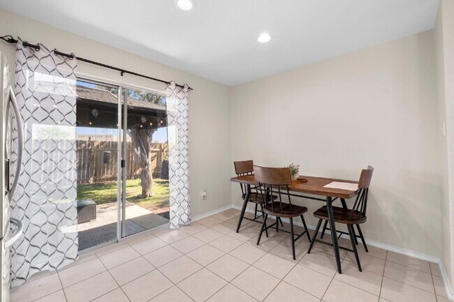 Foto del edificio - 2 Bedroom, 1 Bath Home on a Cul-de-Sac in Horizon Pointe