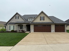 Building Photo - 1928 Lasso Cir