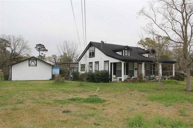 Building Photo - 3990 Detroit Ave