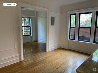 Building Photo - 250 Adelphi St