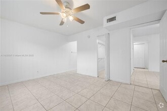 Building Photo - 2912 NW 55th Ave