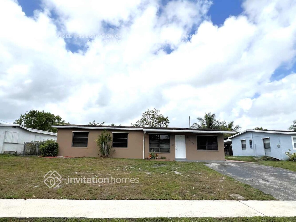 Primary Photo - 3701 SW 58th Terrace