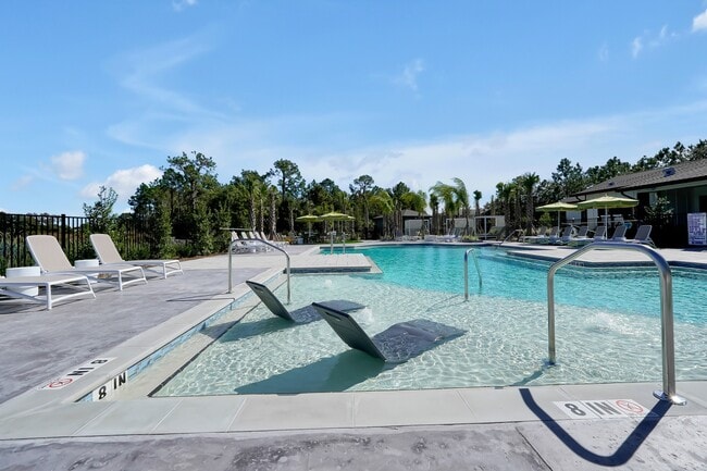 Building Photo - Evolve Palm Coast