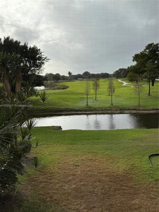 Foto del edificio - 2431 SW 82nd Ave