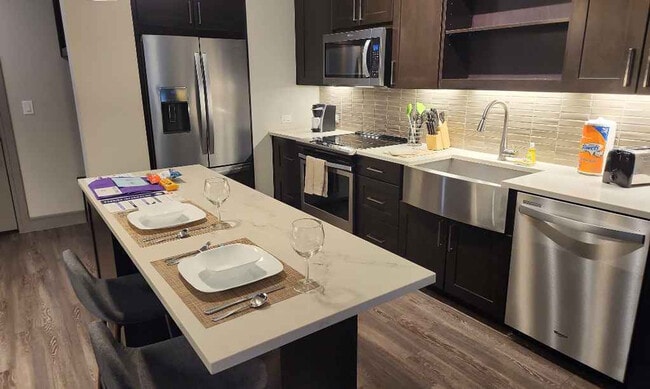 Building Photo - 11601 Domain Dr