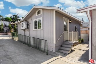 Building Photo - 6190 Mesa Ave