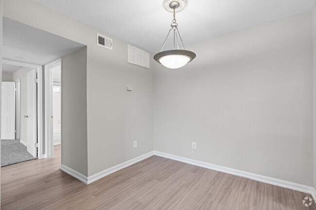 2BR, 1BA - 797SF - Dining Room - Vista at Westchase