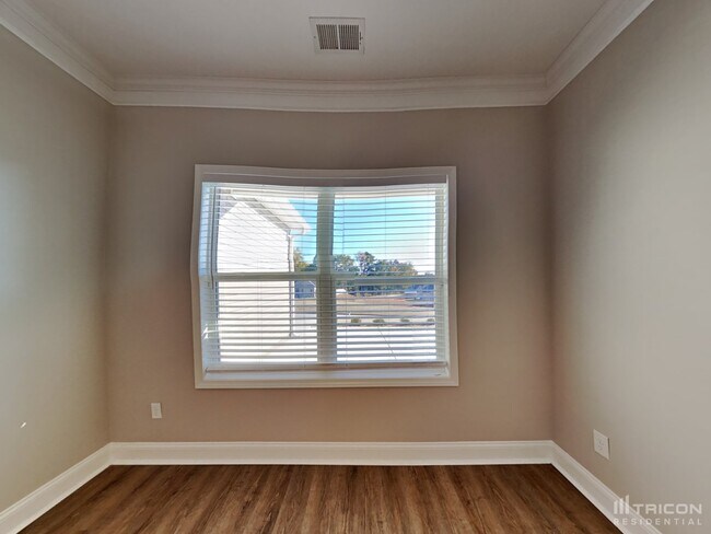 Foto del edificio - 402 Cranbrooke Dr