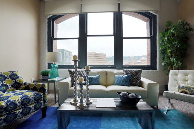 Sala de estar de East 8 Lofts - East 8 Lofts