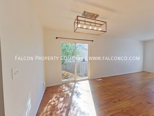 Foto del edificio - 12536 Scamper Rd