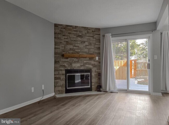 Foto del edificio - 45632 Longfields Village Dr