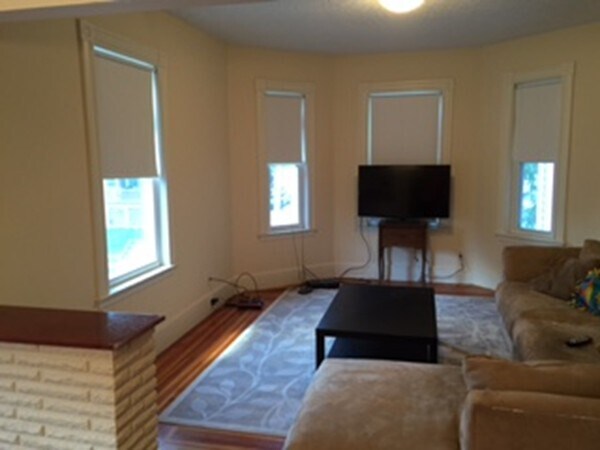 Foto del edificio - 23 Springfield St