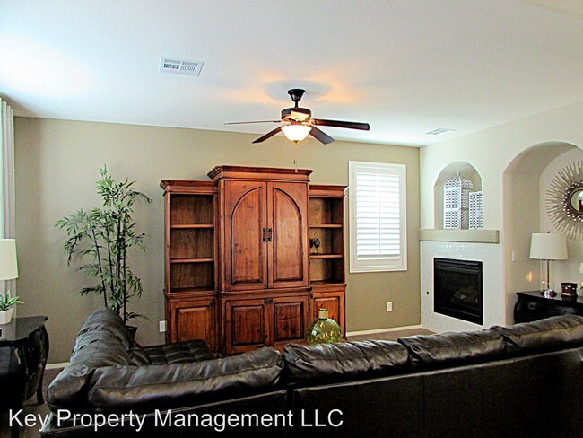 Foto del edificio - 3 br, 2.5 bath House - 10833 Dobbs Ave