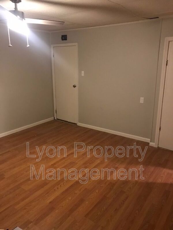 Building Photo - 232 Harrison St