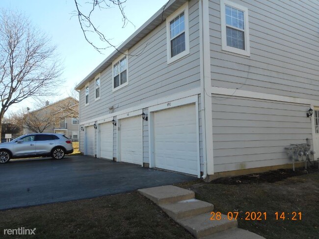 Building Photo - 424 N Lake Shore Dr