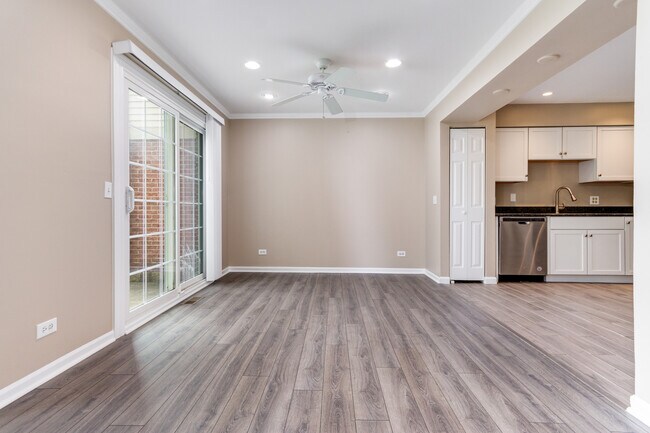 Foto del edificio - 2316 Highland Ct