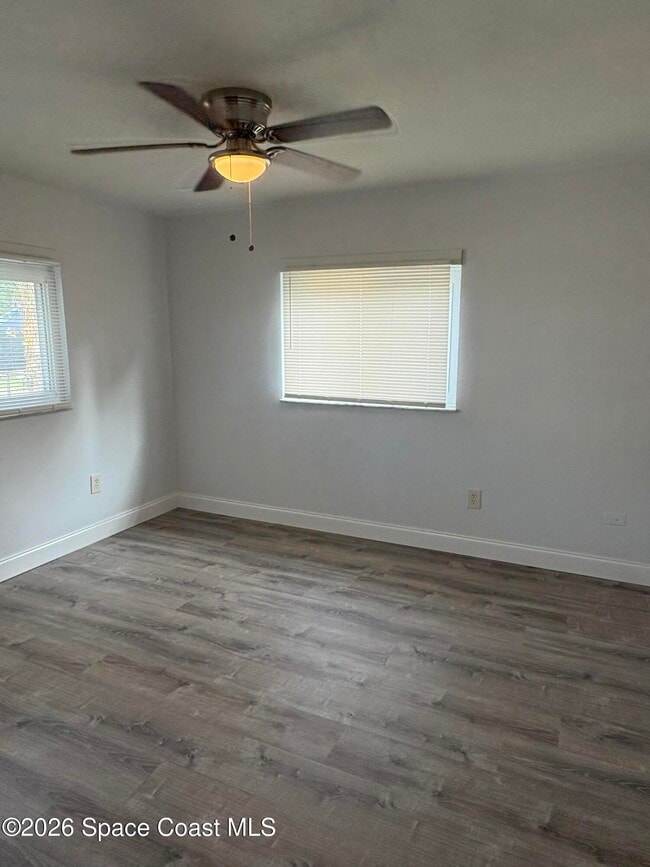 Building Photo - 313 Oleander Pl