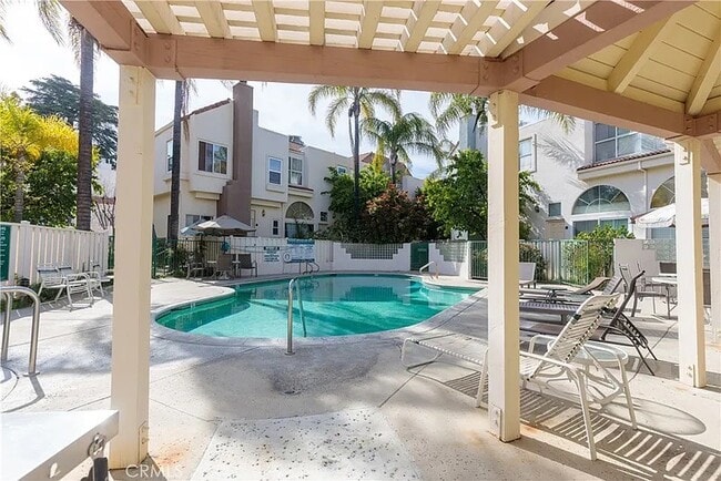 Pool #2 - 5455 Sylmar Ave