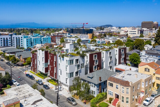 FOUND Study Southside Berkeley - FOUND Study Southside Berkeley Apartments