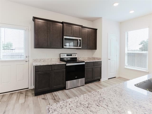 Building Photo - 608 Aqueduct Dr