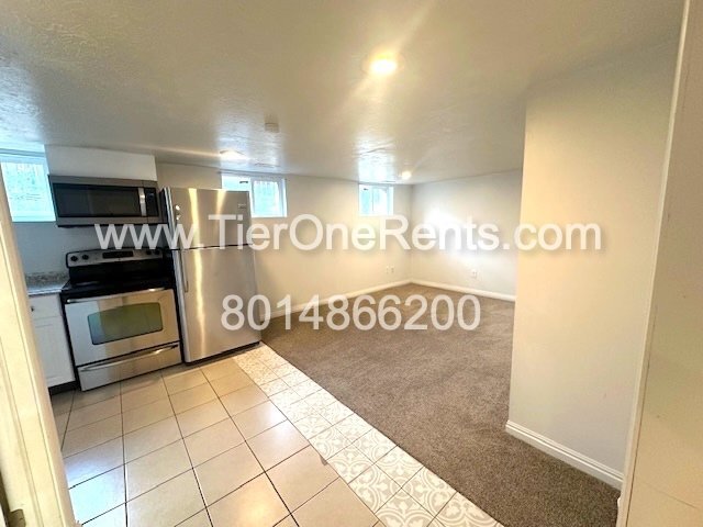 Building Photo - This property offers a NO DEPOSIT option a...