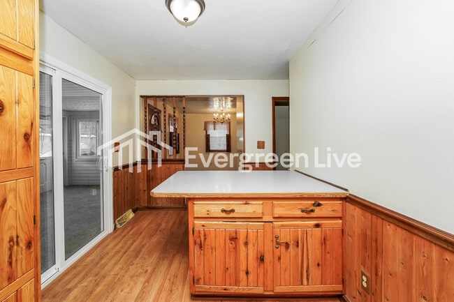 Foto del edificio - 220 Glendale Ave SE