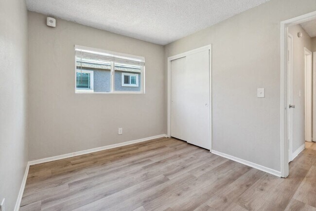 Foto del edificio - Park Crest Apartments