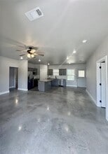 Building Photo - 601 Monticello Dr