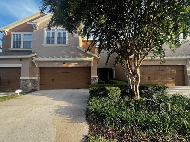 Foto del edificio - MOVE IN NOW-OVIEDO RENTAL!BEAUTIFUL 3 bd 2.5 bath townhome! 2 CAR ATTACHED GARAGE!FRESH PAINT! Wa...