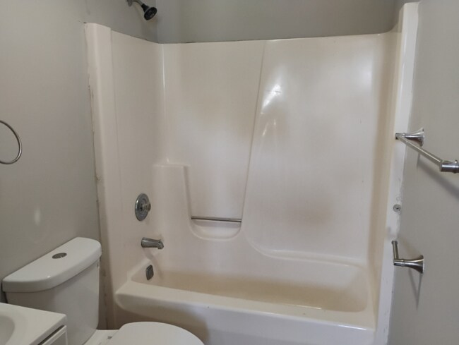 Building Photo - 1601 Prentice St