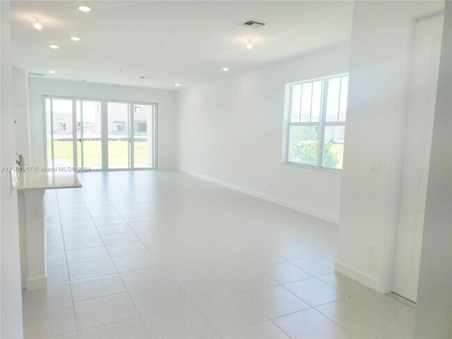 Building Photo - 1416 Haywagon Trail Unit 1416