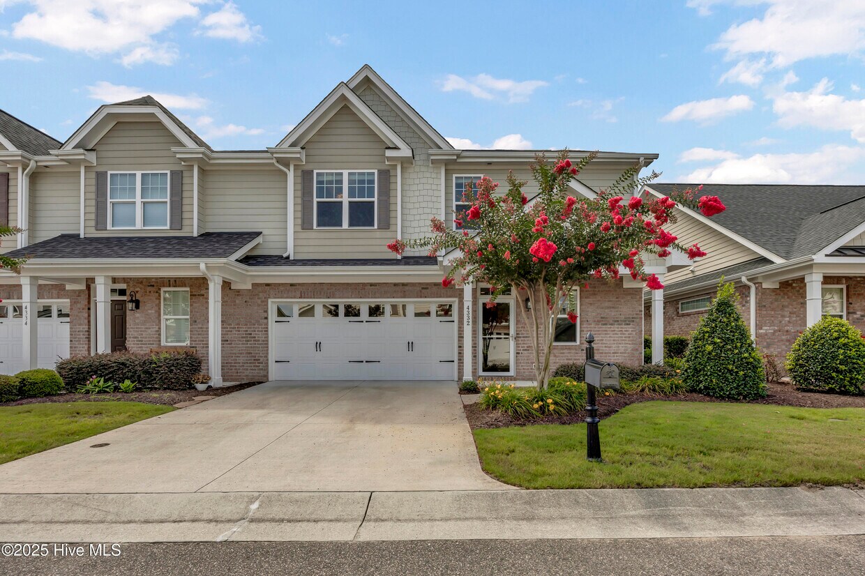 Foto principal - 4332 Terrington Dr