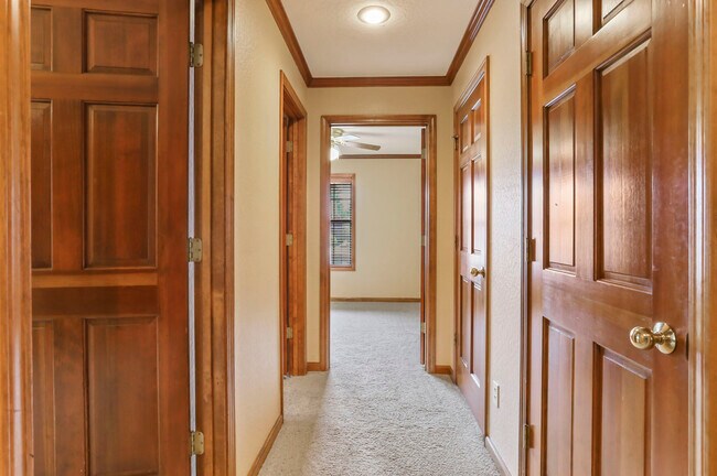 Foto del edificio - 2323 Eilers Ln