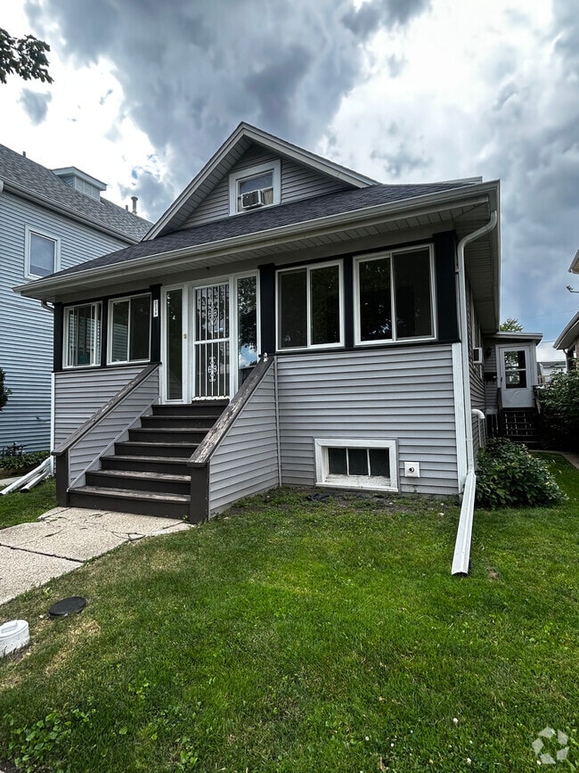 Building Photo - 2130 N 73rd Ave