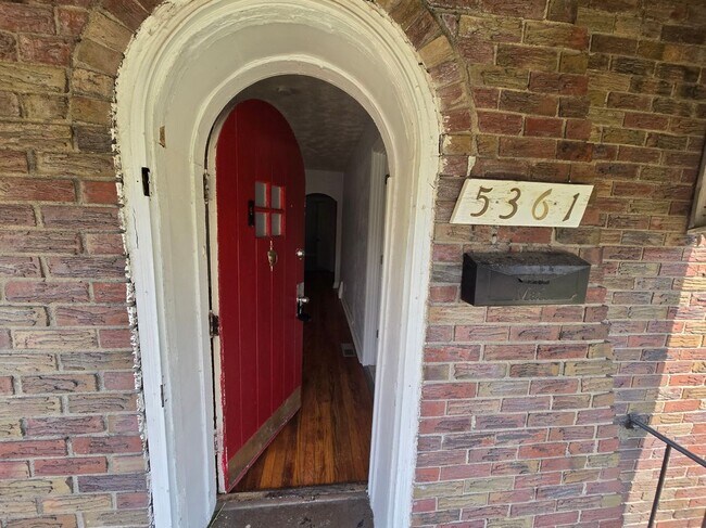 Foto del edificio - 5361 Wilborn Dr