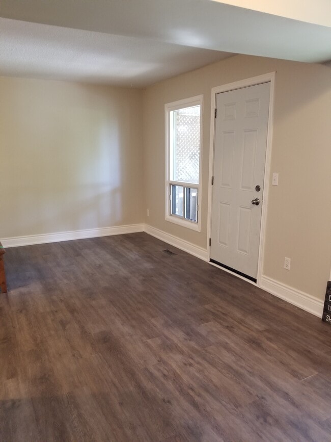 Building Photo - 477 Dean Avenue