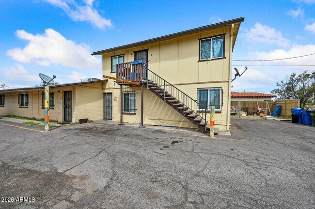 Foto del edificio - 1908 E Broadway Rd