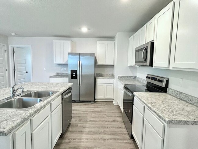 Building Photo - 5386 Peach Dr
