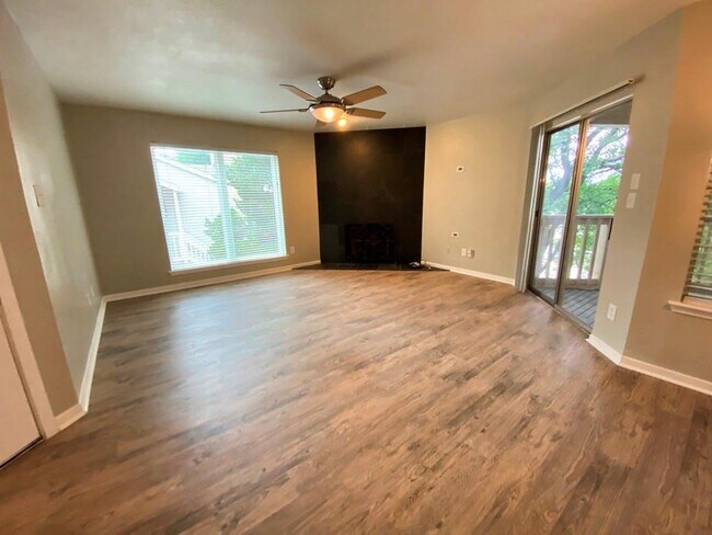 Building Photo - 2450 Wickersham Ln