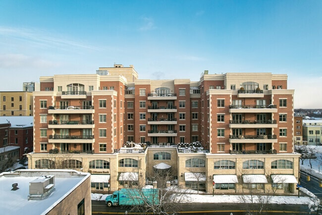 Building Photo - The Sagamore On East