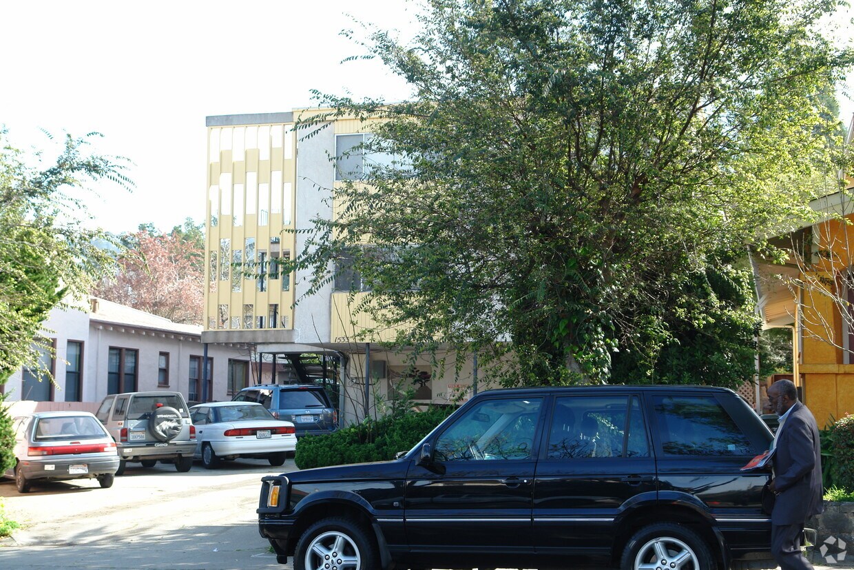 Foto del edificio - 1533 Martin Luther King Jr Way