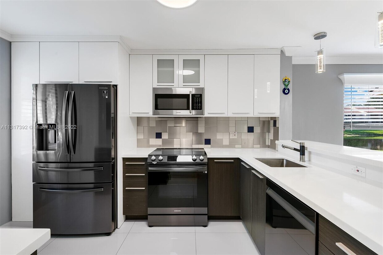 Foto principal - 3967 Cocoplum Cir